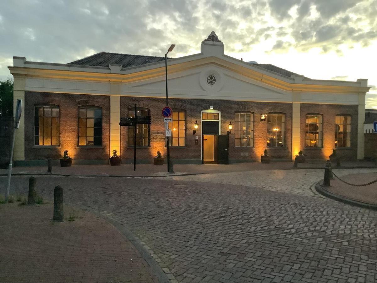 Boutique Hotel De Oude Veste 海勒武特斯莱斯 外观 照片