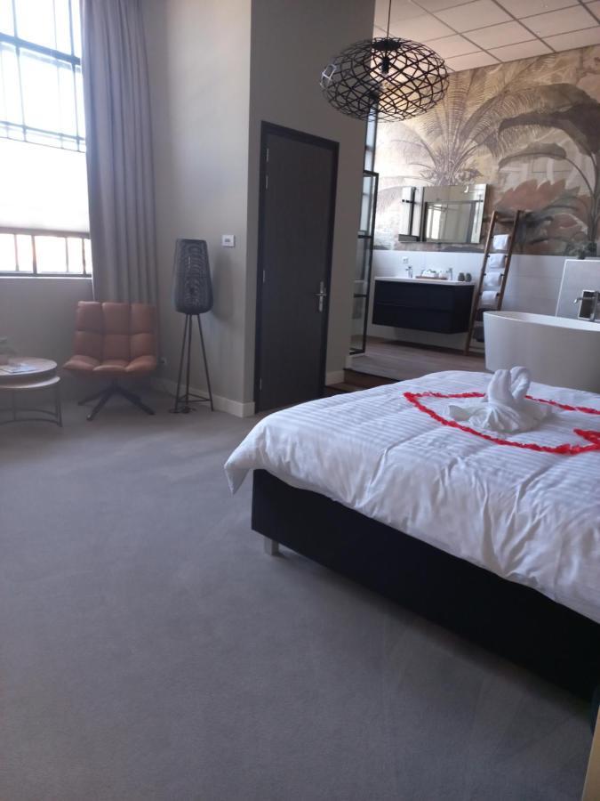 Boutique Hotel De Oude Veste 海勒武特斯莱斯 外观 照片