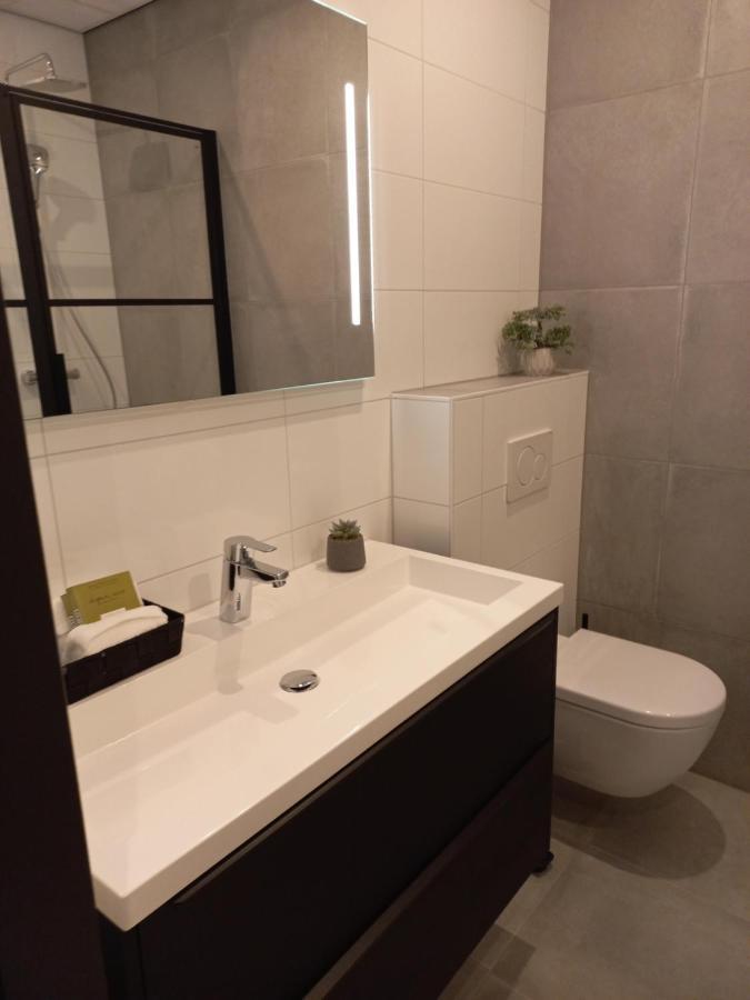 Boutique Hotel De Oude Veste 海勒武特斯莱斯 外观 照片
